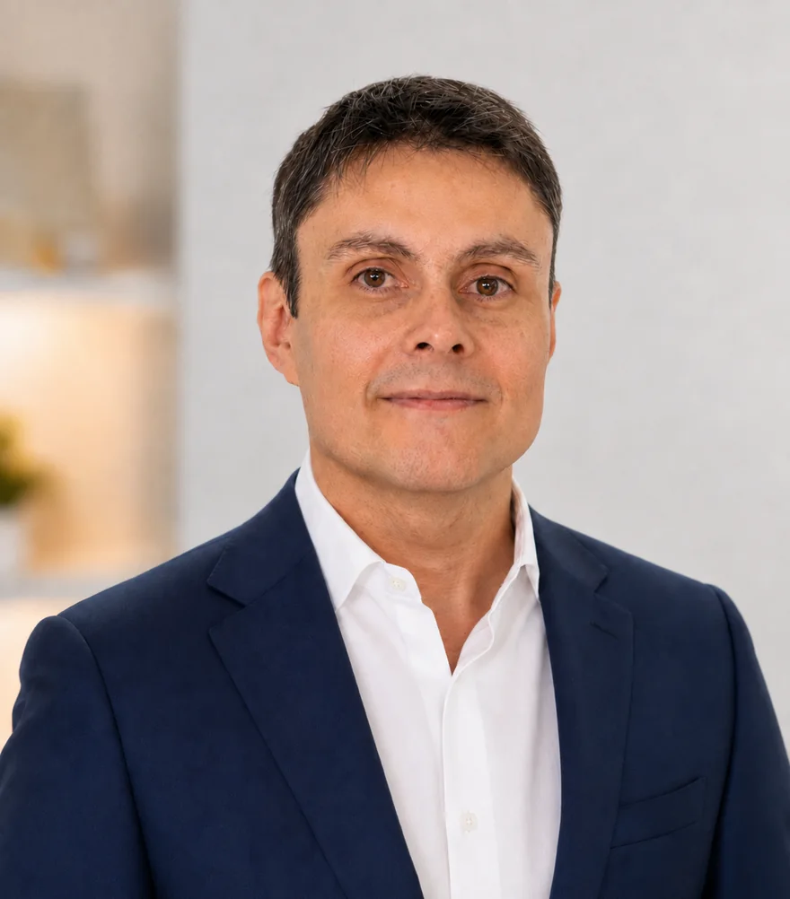 Dr. Jonathan Ríos Carignano, pediatra especialista en terapia intensiva infantil
